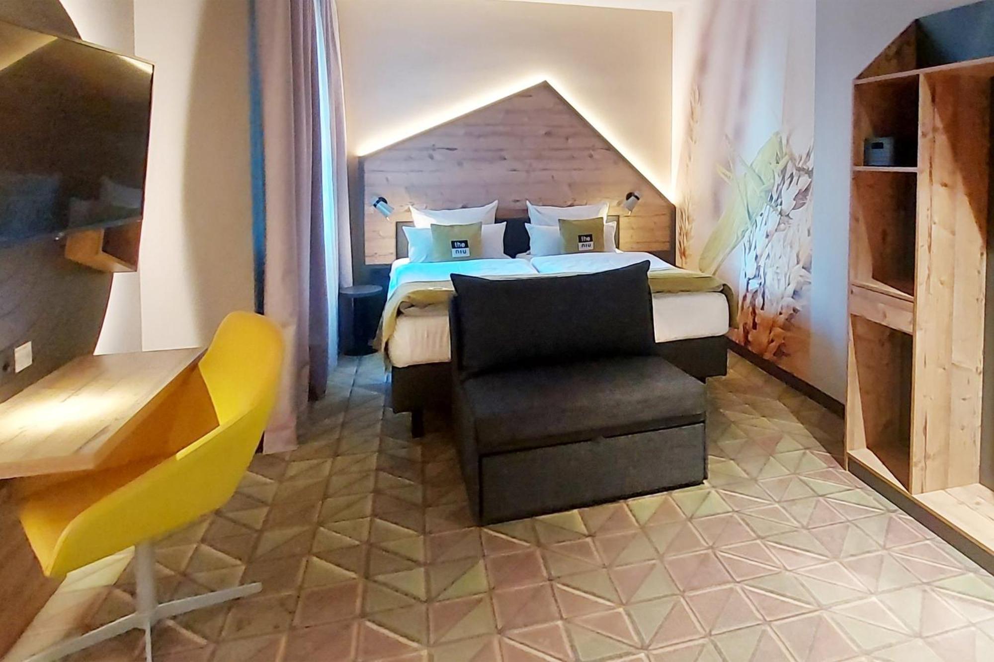 - The Niu, Mill Muelheim, An Ihg Hotel